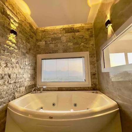 Mit Panorama-meerblick 20m Privatpool Villa Kusadası