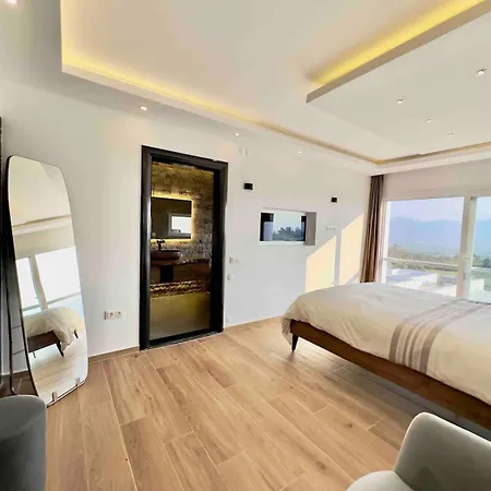 Mit Panorama-meerblick 20m Privatpool