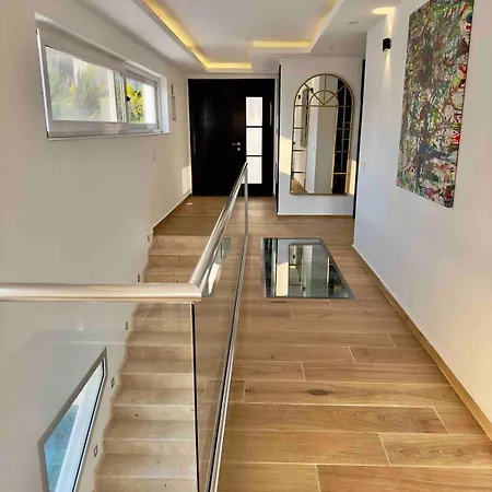 Mit Panorama-meerblick 20m Privatpool