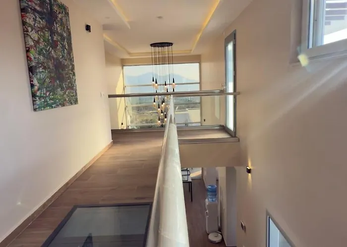 Villa Mit Panorama-meerblick 20m Privatpool Kuşadası