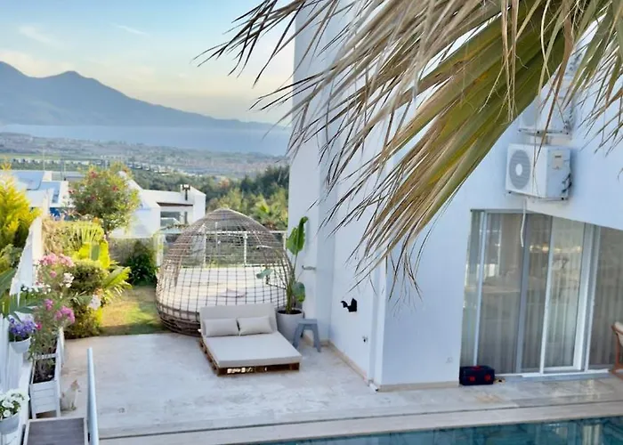 Mit Panorama-meerblick 20m Privatpool * Kuşadası
