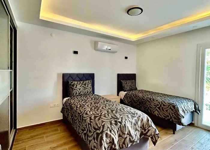 Mit Panorama-meerblick 20m Privatpool Kusadası