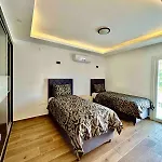 Mit Panorama-meerblick 20m Privatpool Kusadası