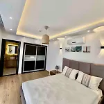 Vilă Mit Panorama-meerblick 20m Privatpool Kusadası